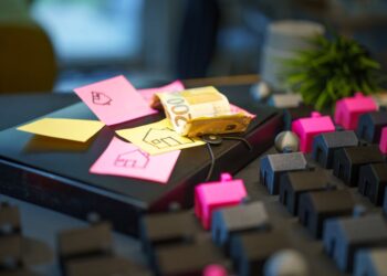 Featured image for: How to Calculate Your True Monthly Expenses: A Step-by-Step Guide